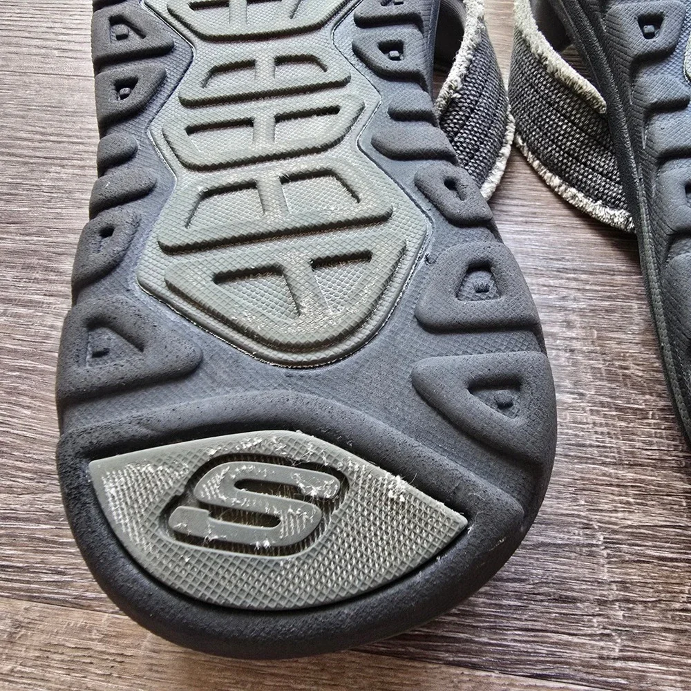 Skechers Relaxed Fit 360 Flip Flop Sandals 11 Gray Canvas Memory Foam Frayed - Picture 6 of 11